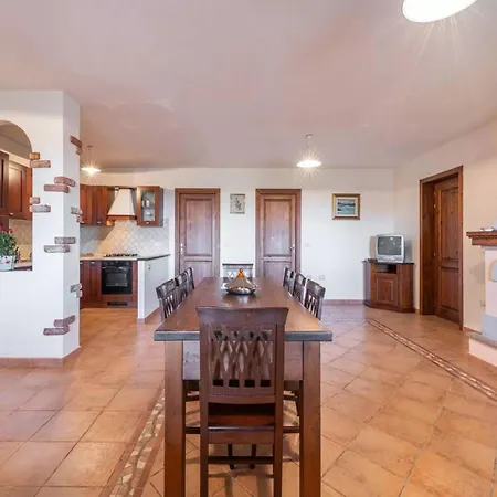 Apartament Home Thoughtfully Designed For The Comfort *