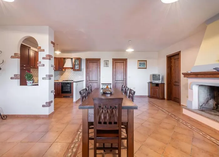 Apartment Thoughtfully Designed To Offer Comfort *